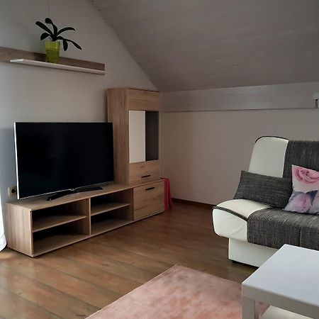 Lake House Apartment メドヴォデ エクステリア 写真