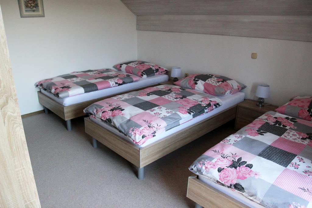 Lake House Apartment メドヴォデ エクステリア 写真